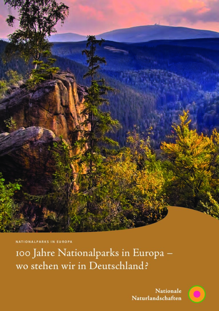 Titelblatt der Broschüre "100 Jahre Nationalparks in Europa. Wo stehen wir in Deutschland?"