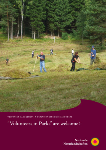 Titelblatt der Broschüre "Volunteer management. A wealth of experience and ideas"
